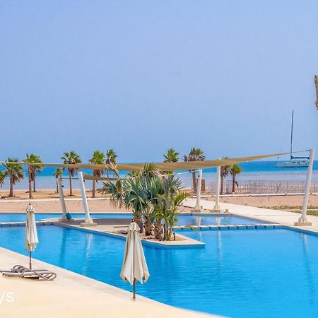 Ollystays Mangroovy Seaview 1Br Beach And Pool Free Access Hurghada Buitenkant foto
